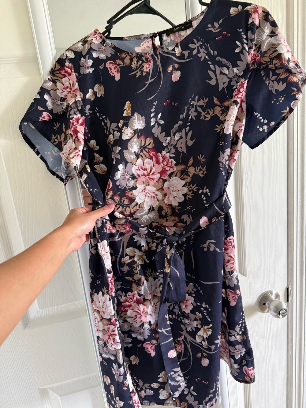 SHEIN Navy Floral Tie-Waist Midi Dress